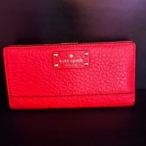 Kate Spade New York Bay Steet Stacey Leather Wallet Red
